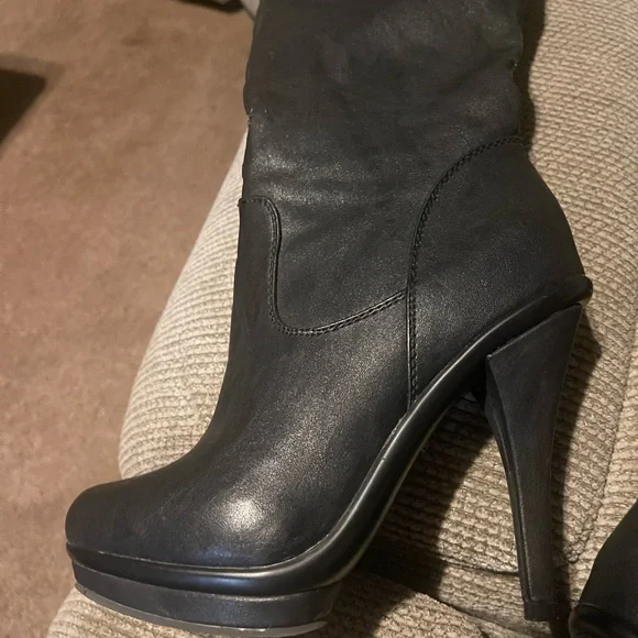 Rue21 Black Over the Knee Boots with Platform Sole - Picture 2 of 3